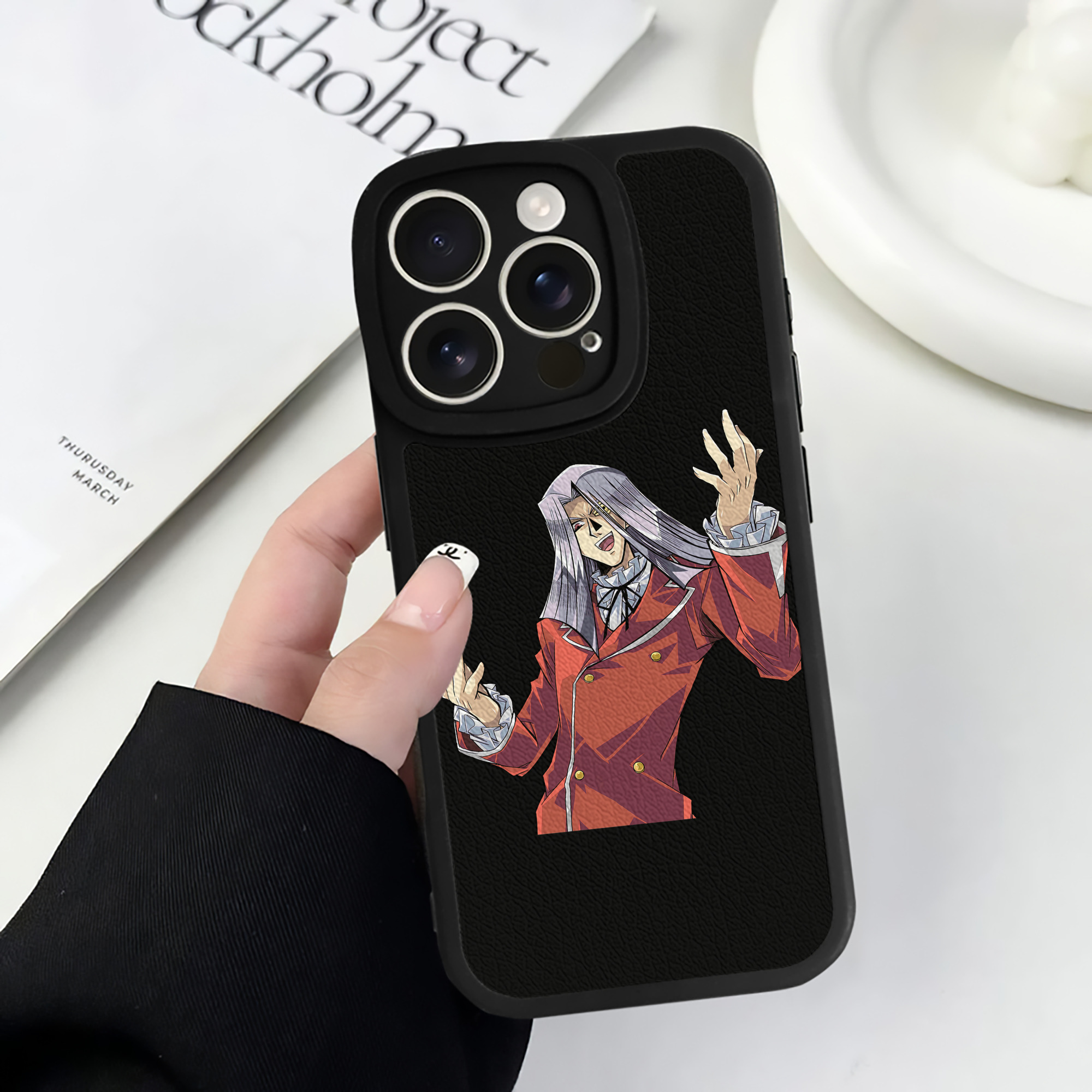 （画像用） 遊☆戯☆王 Yu-Gi-Oh! 【iPhone 16シリーズ対応】シリコンスマホケース（レザー調） 材質：シリコン